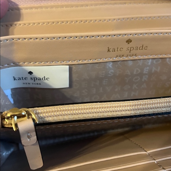 Kate Spade blush pink ostrich leather Large Bow zip round wallet - Picture 8 of 9